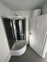 Contenedor Habitable 6x2,43m con Cocina Americana, Baño y Ducha - Imagen 4