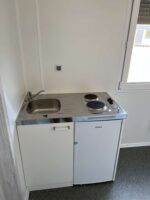 Contenedor Habitable 6x2,43m con Cocina Americana, Baño y Ducha - Imagen 2