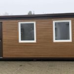 Contenedor Oficina 6x2,40 Metros Design Madera - Módulo Aislado con Puerta Hörmann